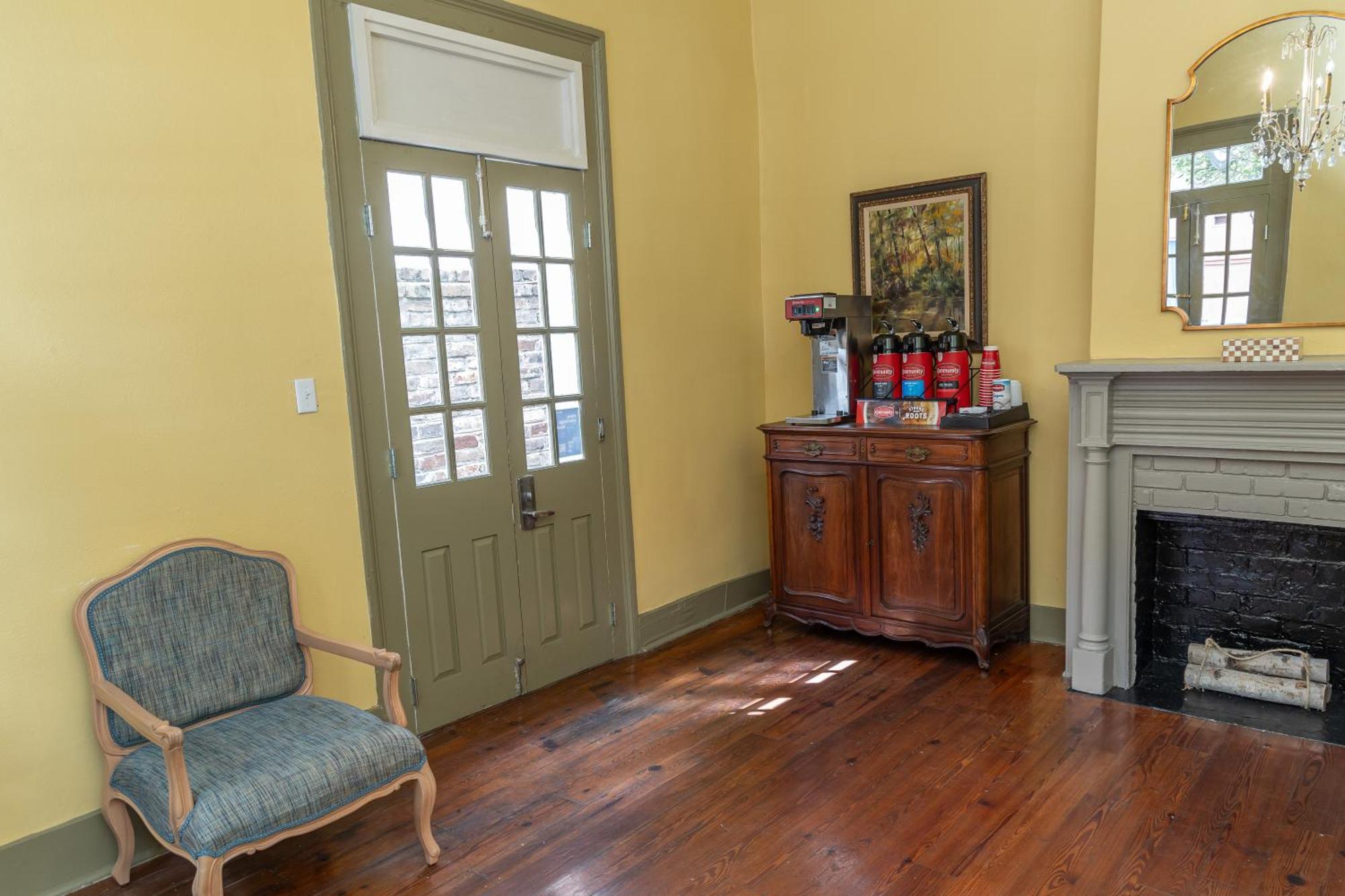 ניו אורלינס Inn On Ursulines, A French Quarter Guest Houses Property מראה חיצוני תמונה